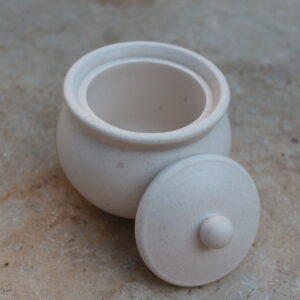 boîte rangement bijoux pierre · boîte couvercle artisanale · rangement élégant déco · boîte bagues coiffeuse · boîte déco salle de bain rangement objet précieux , idée cadeau originale, idée déco maison